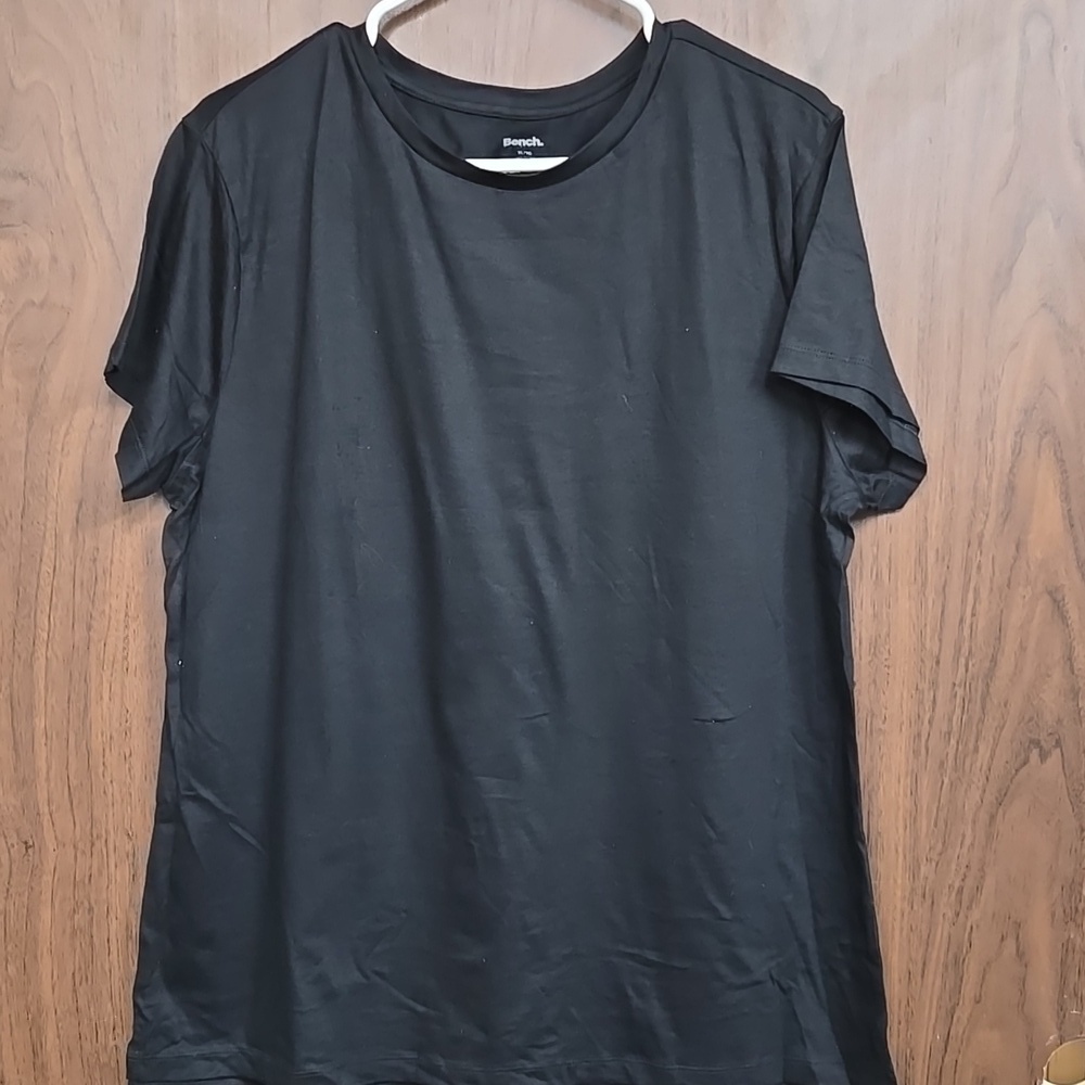 Bench Size M Black Crew Neck T-Shirt